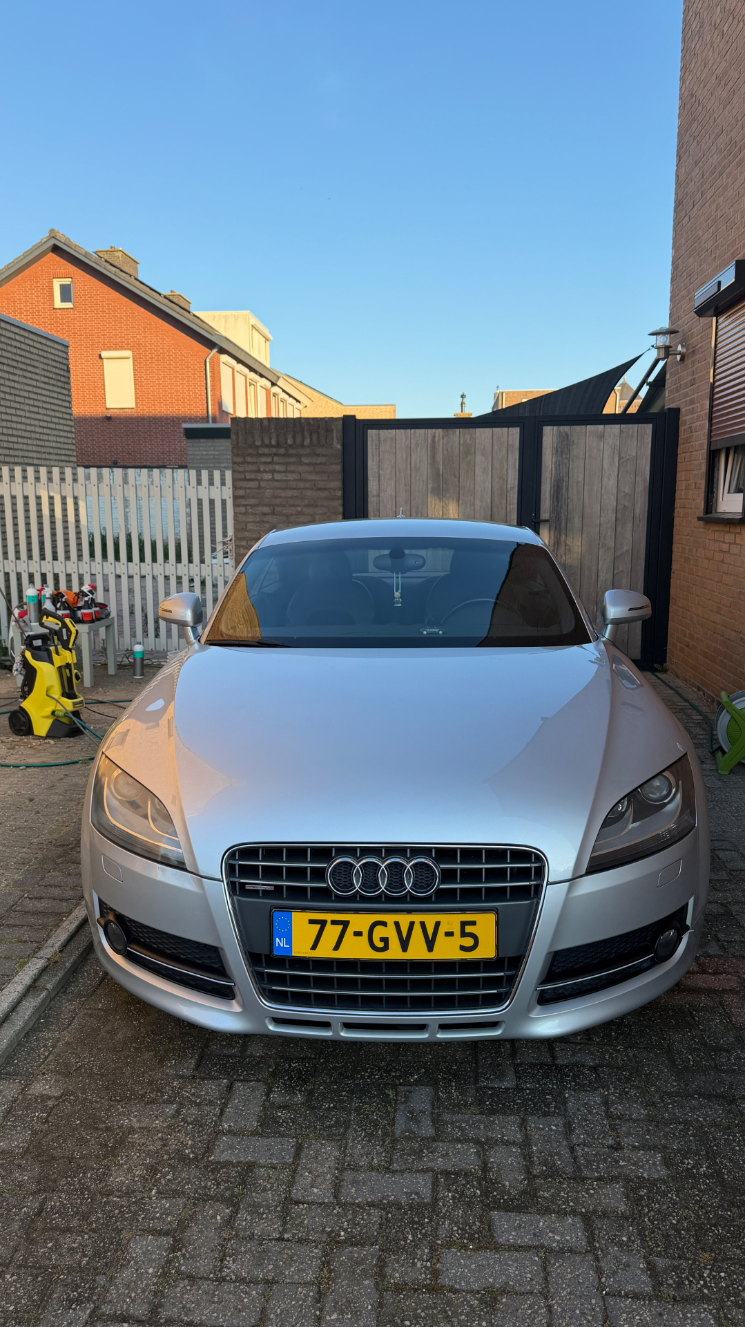 Audi TT front end freshly detailed